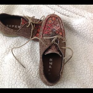 womens Roper loafers. Beautiful👣👟👠👢